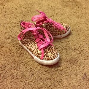 Little girl cheetah high tops.