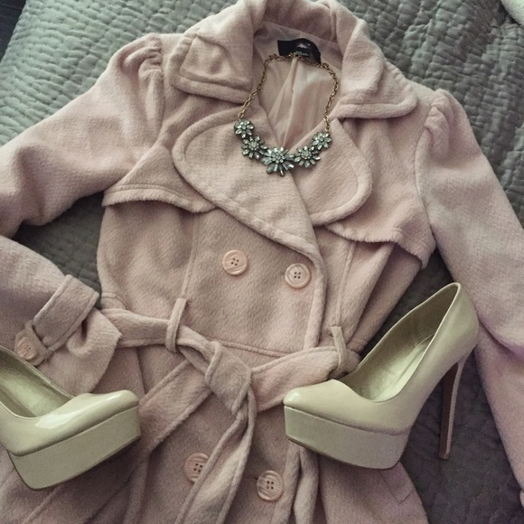 Forever 21 Jackets & Blazers - Blush colored pea coat, get the look!!🇺🇸💕