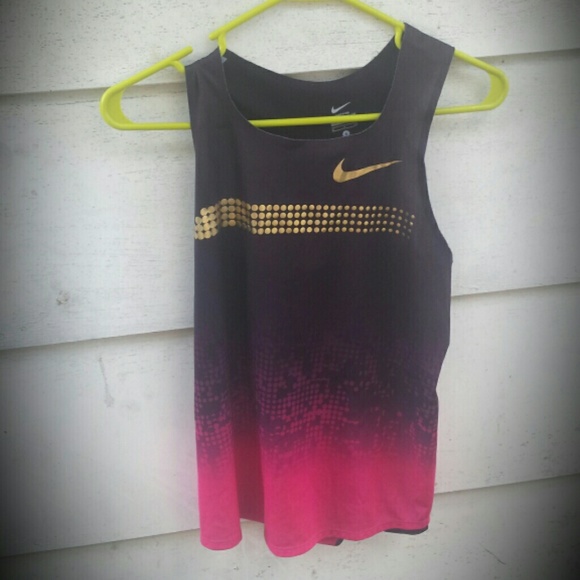 Nike Tops - Nike tank top