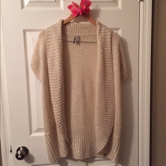 Guess cardigan/ knit wrap