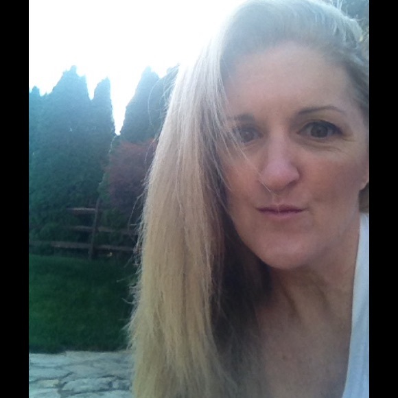 Meet your Posher, Sheri - Picture 2 of 2