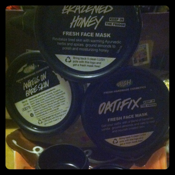 2 Lush face mask samples