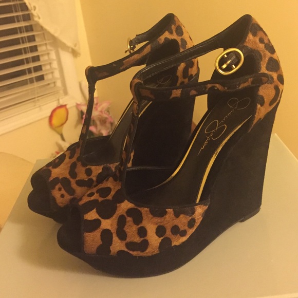 Size 7 Jessica Simpson LEOPARD wedges Worn once
