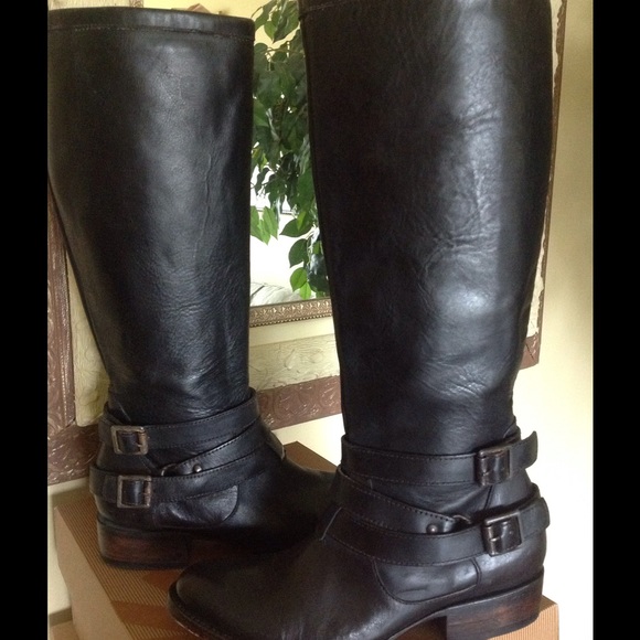 Steve Madden Shoes - **Sold**Freebird by Steven boots