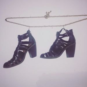 Dolce vita bootie heals