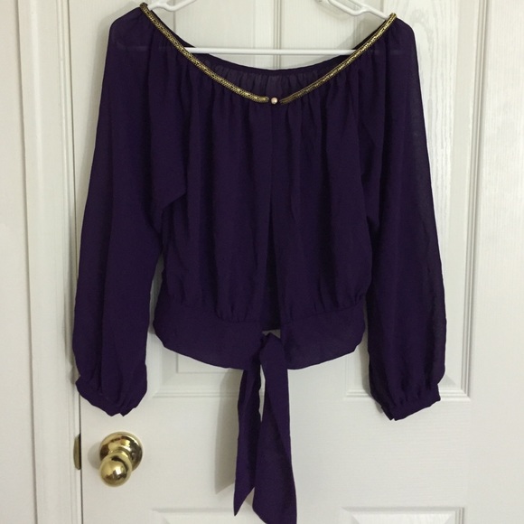 Crop-top - Picture 2 of 4