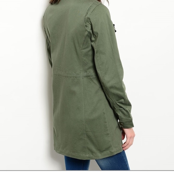 🎉🎉HP🎉🎉Nice olive colored jacket with stone - Picture 3 of 3