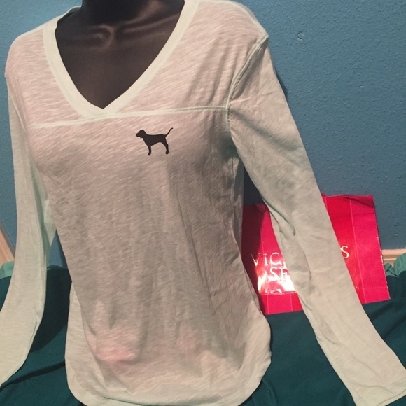 Sold Victoria's secret pink long sleeve xs mint