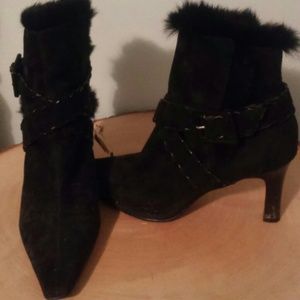 Black heel boots