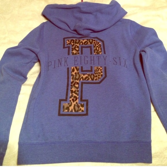 VS Cheetah Print Jacket Medium 💙