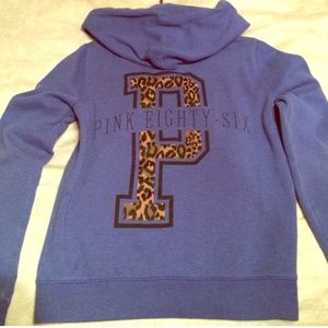 VS Cheetah Print Jacket Medium 💙