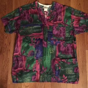 Scrub top size small