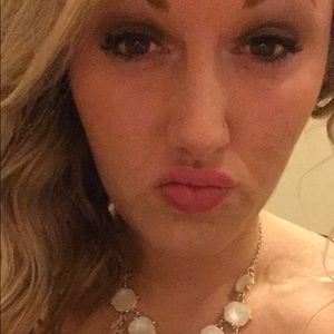 Meet your Posher, Audriana