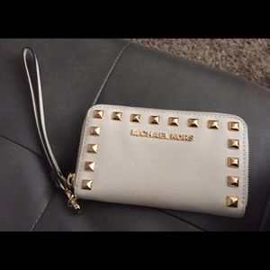 Michael Kors Wristlet