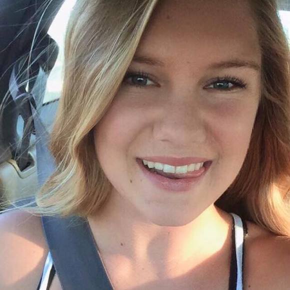 Meet your Posher, Sammi - Picture 1 of 1