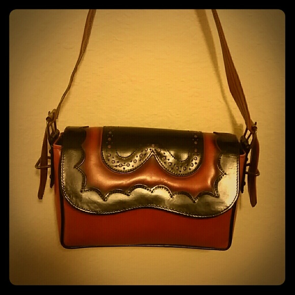 Very Unique Hand Made purse by LaTinas