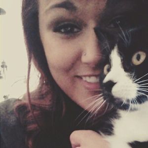 Meet your Posher, Emily