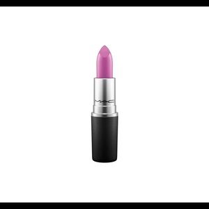 MAC LIPSTICK