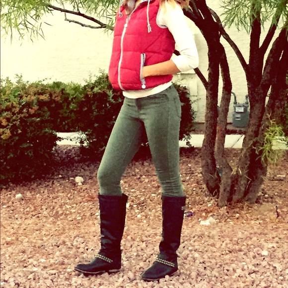 Fall High Rise Olive Skinny Jeans!!