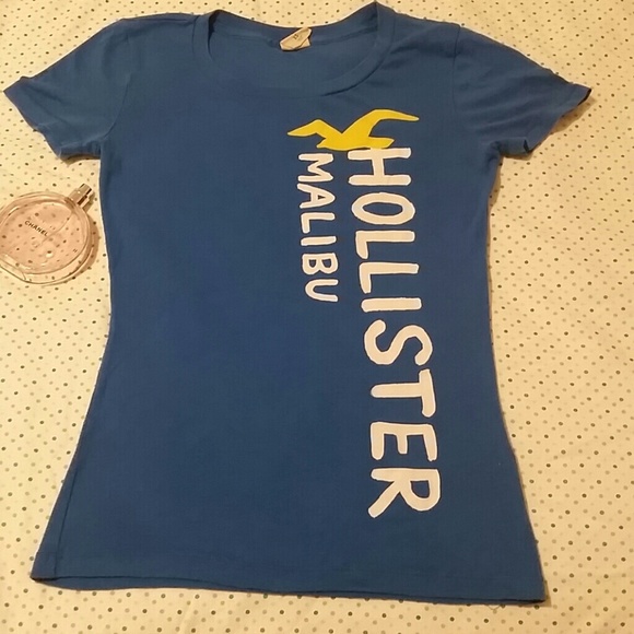 Hollister T shirt