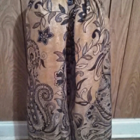 Scarf - Picture 2 of 3