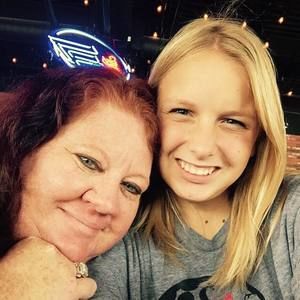 Meet your Posher, Charlia