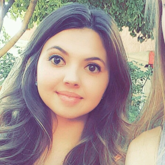 Meet your Posher, Acacia - Picture 1 of 1