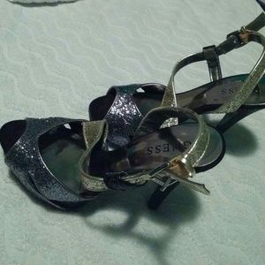 Guess High heels