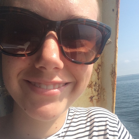 Meet your Posher, Fiona - Picture 1 of 1
