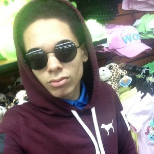 Meet your Posher, Robert