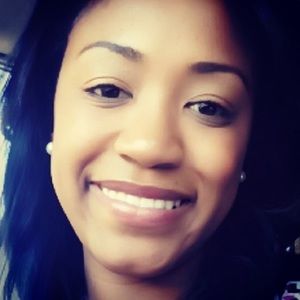 Meet your Posher, Courtney