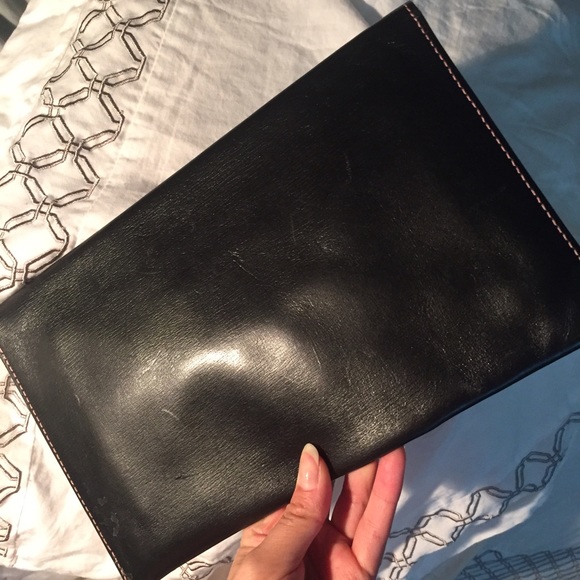 EUC Auth Marc Jacobs Push Lock Envelope Clutch - Picture 2 of 4