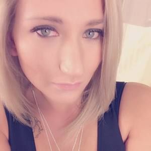 Meet your Posher, Karina