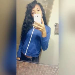 Meet your Posher, Janay