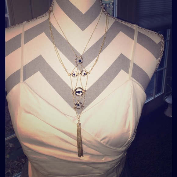 Gorgeous necklace & bracelet set