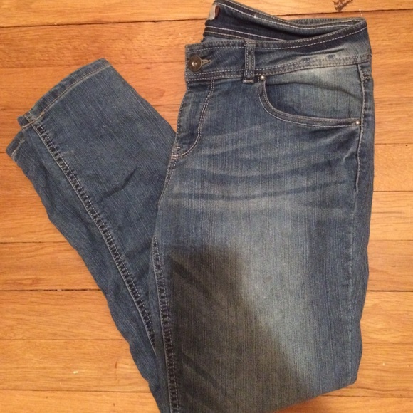 Light Jeans - Picture 1 of 2