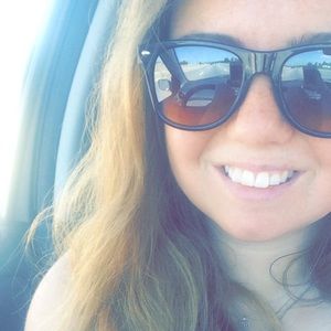 Meet your Posher, Raya