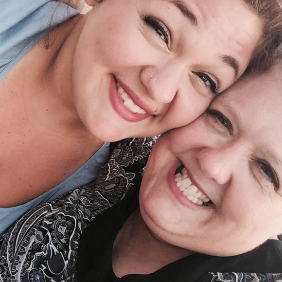 Meet your Posher, Debbie