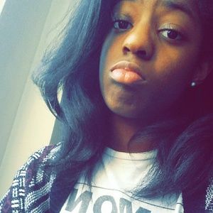 Meet your Posher, Aris