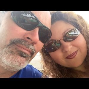 Meet your Posher, Christy