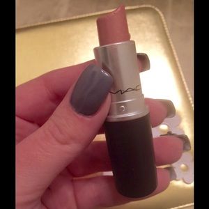 SOLD MAC lipstick Lustre in Politely Pink