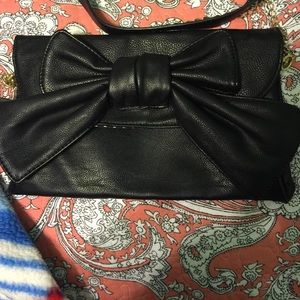 Black LULU crossbody purse