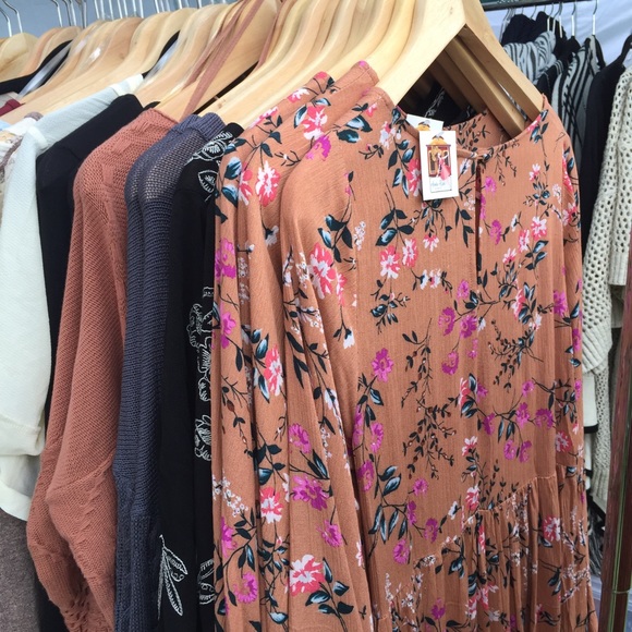 NEW ARRIVALS SIGN-UP! - Picture 4 of 5