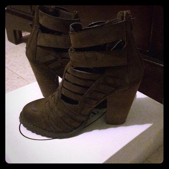 Steve Madden "Masin Booties"