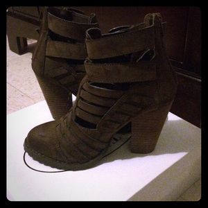 Steve Madden "Masin Booties"