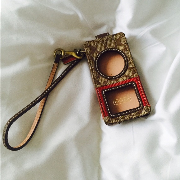 Coach iPod nano wristlet - Picture 1 of 3