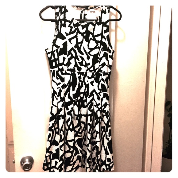 cute baby doll black and white dress!