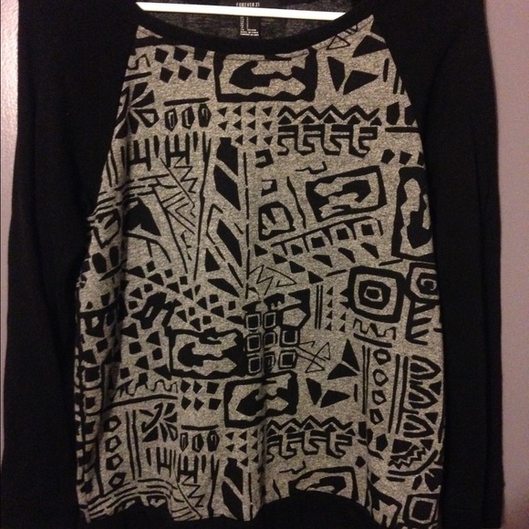 Black and gray forever 21 printed sweater