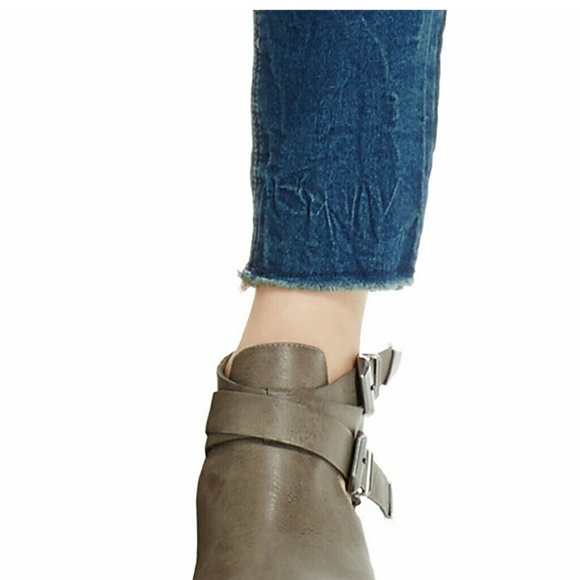 NWOT Vanilla Star Junior's Knit Skinny Ankle Jeans - Picture 4 of 4