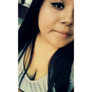 Meet your Posher, Liz